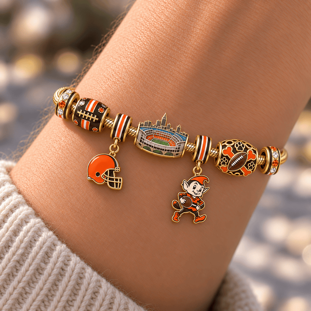 CLVB Gold Charm Bracelet Set HQH
